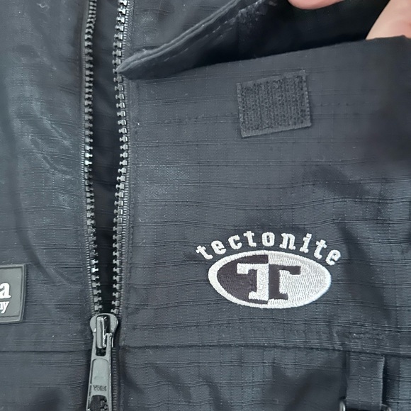 Children’s size 10/12 black Columbia bibbed insulated ski pants. - Picture 8 of 9